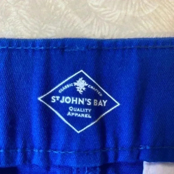 St John’s Bay Capris Pants Blue with some stretch 98% Cotton 2% Spandex Size‎ 4P - Picture 2 of 12
